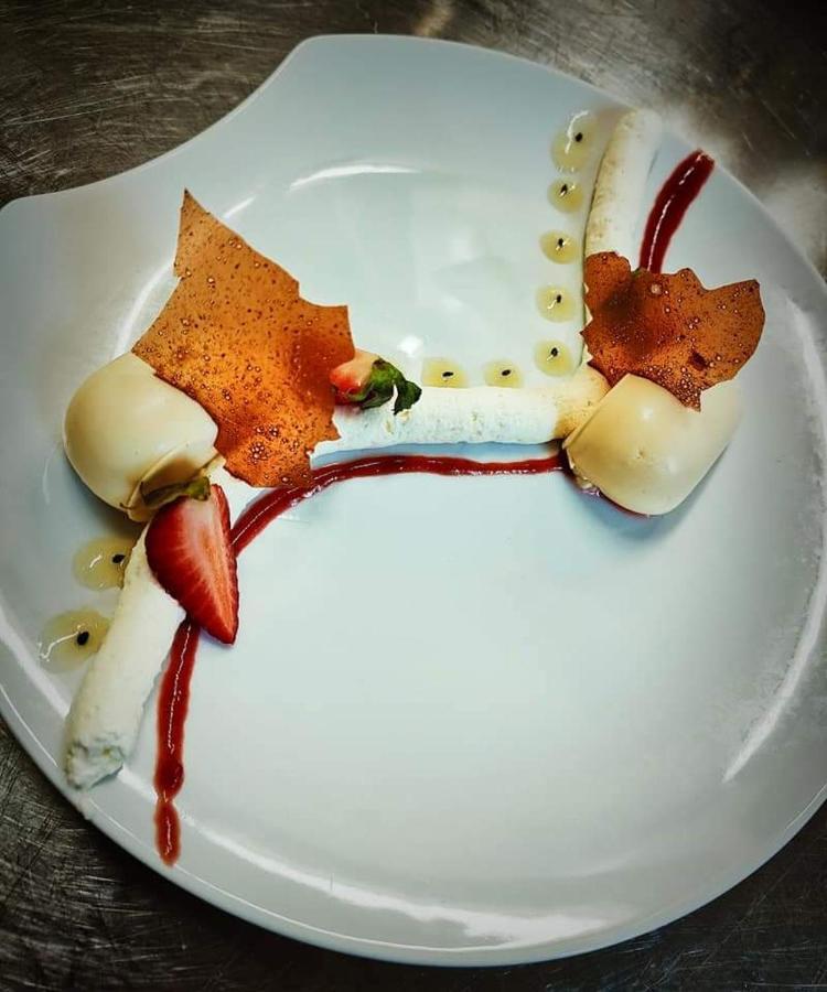 Cozy Hotel Logis Morlaix Plouigneau エクステリア 写真